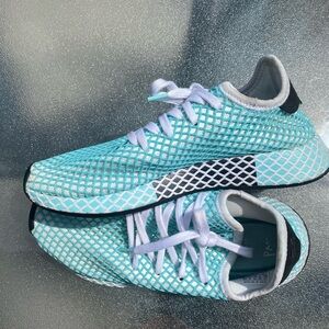 Adidas Parley Sneakers